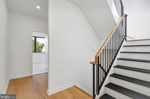 761 Cleveland St, Philadelphia PA 19146-2909 exterior