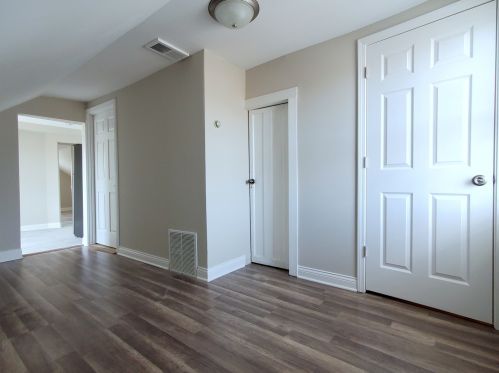 6219 Nagle Ave, Chicago IL 60638-4207 exterior