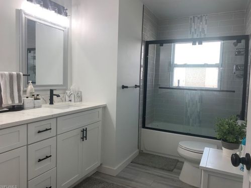 754 105 Ave, Naples FL 34108-1842 exterior