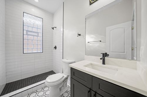 6511 Peoria St, Chicago IL 60621-1907 exterior