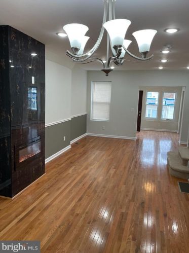 5818 Camac St, Philadelphia PA  19141-4123 exterior