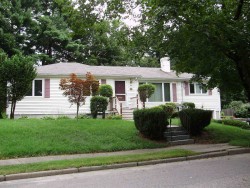 129 Truman Rd, Newton, MA 02459-2640