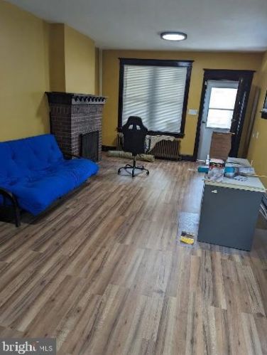 228 Tyler St, Trenton, NJ 08609-2520