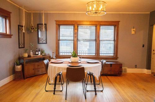 5814 Tacony St, Duluth MN 55807-1261 exterior