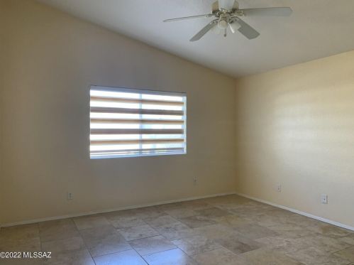 882 Clear River St, Tucson AZ  85704-2452 exterior