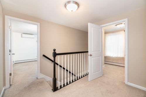 24 Amy Way, Concord NH  03303-1045 exterior