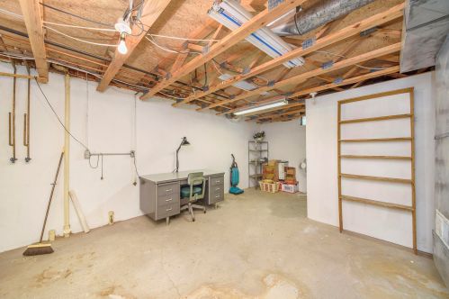 5881 Leisure South Dr, Grand Rapids MI 49548-6855 exterior