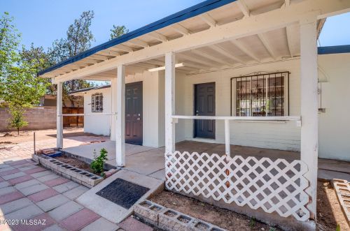 2617 Coconino Vis, Tucson AZ  85713-4002 exterior