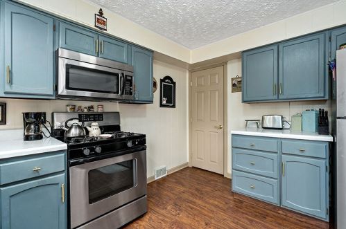 700 Edgewater Dr, Pittsburgh PA 15122-1119 exterior