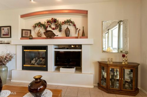 24032 Lakeway Cir, Chandler AZ 85248-7312 exterior