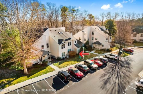 102 Daffodil Dr, Jackson Twp NJ  08527-4171 exterior