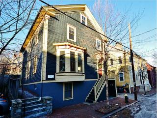 96 Transit St, Providence, RI 02906-1023