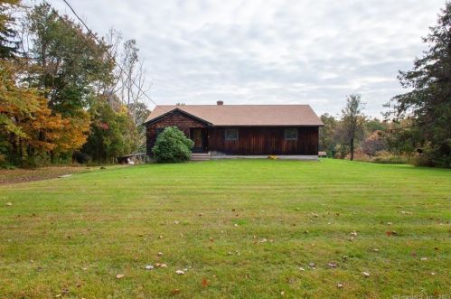 136 Hl Rd, Torrington CT 06790-5834 exterior