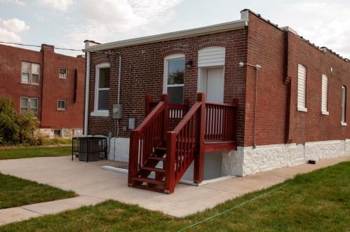 3721 Hebert St, Saint Louis MO 63107-2202 exterior