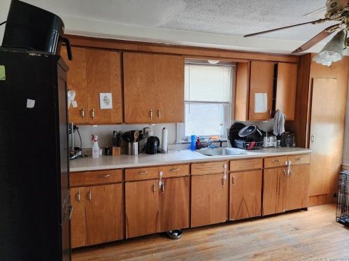 122 Lewis Blvd, Killingly CT 06239-1627 exterior