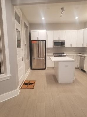 4113 Gladys Ave, Chicago IL 60624-3021 exterior