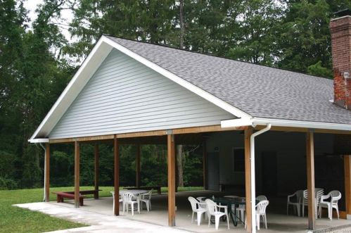 97 Holmes Rd, Ridgefield CT  06877-4303 exterior