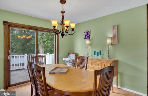 85 Colleen Cir, Trenton NJ 08638-1724 exterior