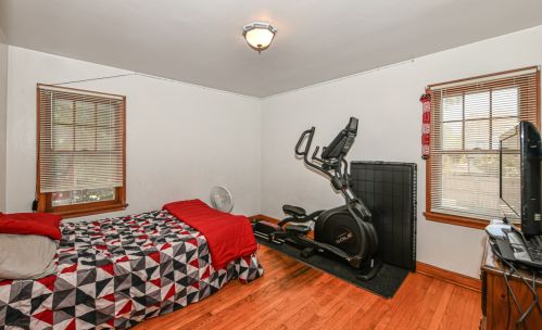 3576 60th St, Milwaukee WI  53216-2712 exterior