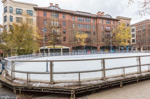 16 Monroe St, Rockville MD 20850-2519 exterior