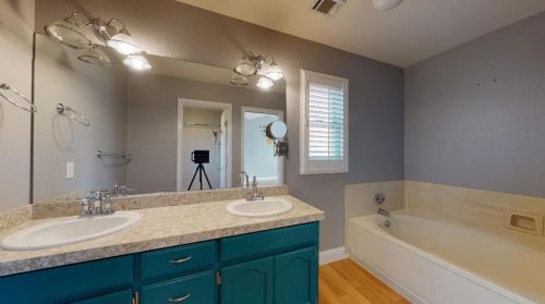 1922 Porter Way, Turlock CA 95380-3788 exterior