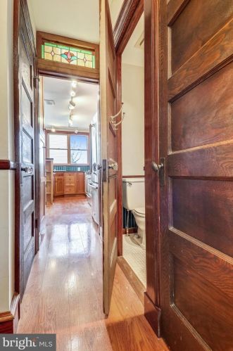 414 7 St, Washington DC 20003-2756 exterior