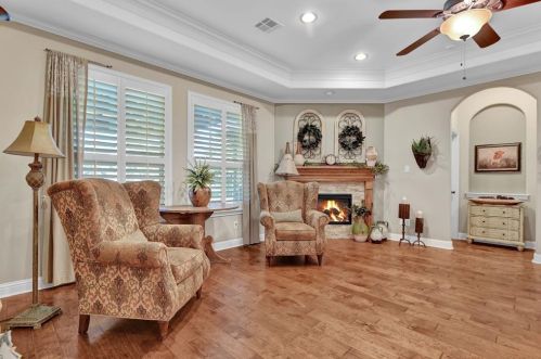 8702 Malardcrest Dr, Humble TX 77346-8106 exterior