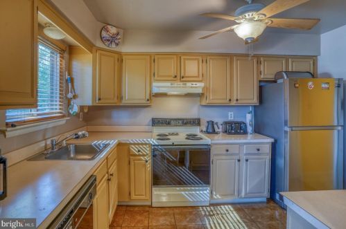 25 Erbitea Ln, New Castle DE 19720-4655 exterior