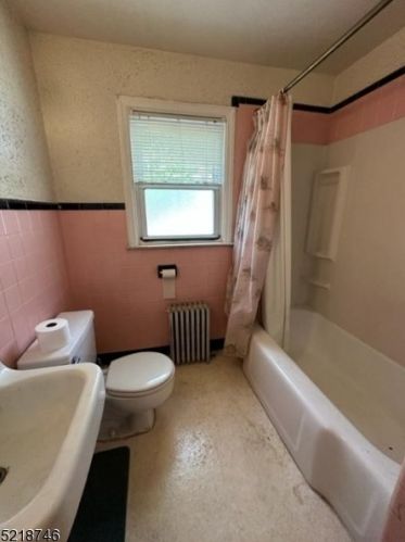 93 Cooper St, Dover NJ 07801-2032 exterior