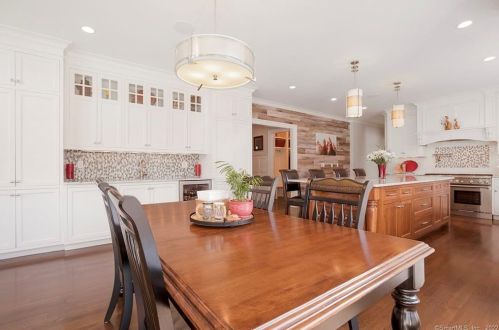 215 Belden Hl Rd, Wilton CT 06897-2916 exterior