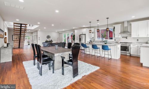 2216 30th St, Washington DC  20020-3369 exterior