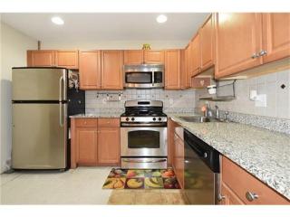 104 Chariot Ct, Piscataway NJ  08854-6669 exterior