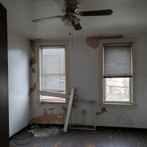 821 Peralta St, Pittsburgh PA 15212-8002 exterior