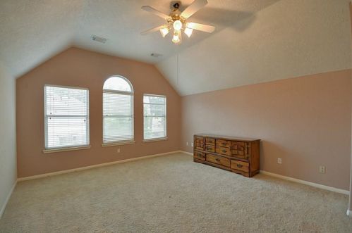 5702 Kelly Ml Ln, Humble TX 77346-2098 exterior