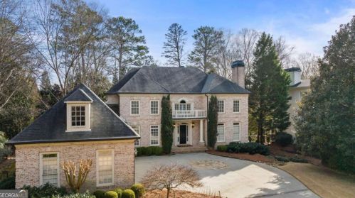 700 Brookwoods Trce, Atlanta GA 30342-2473 exterior