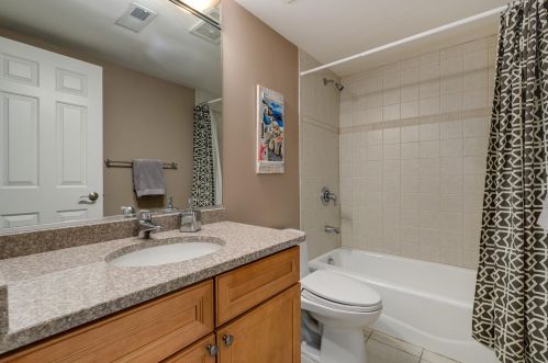 1736 Talman Ave, Chicago IL  60647-5224 exterior