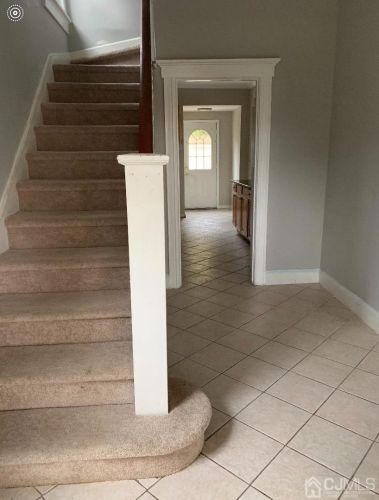 38 Bernard Ave, Edison, NJ 08837-3419