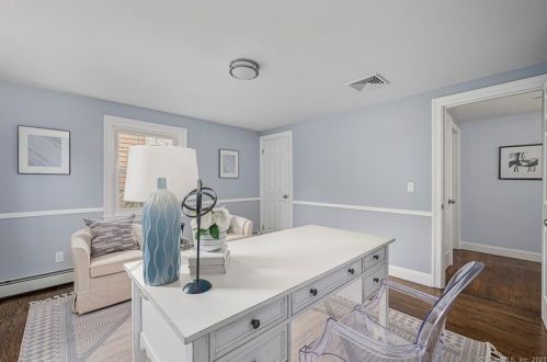 4 Mount Ave, Providence RI  02906-3410 exterior