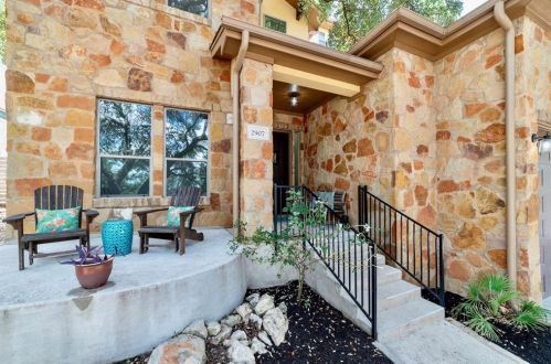 2907 Chisholm Trl, Austin TX  78734-2413 exterior
