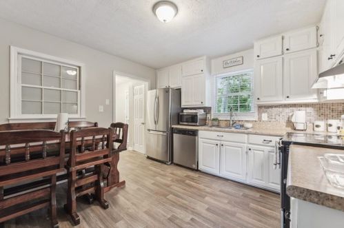 2524 Springdale Dr, Lithonia GA  30078-3766 exterior