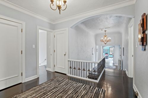 2723 Edgewood Ave, Milwaukee WI  53211-2913 exterior