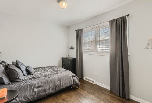 3317 Oriole Ave, Chicago IL 60634-3246 exterior