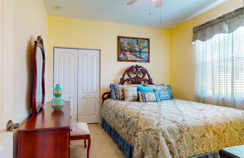 10051 Chadwick Dr, Fort Pierce FL 34987-2418 exterior