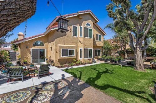 1840 Ivanhoe Ave, Oxnard CA  93030-8732 exterior