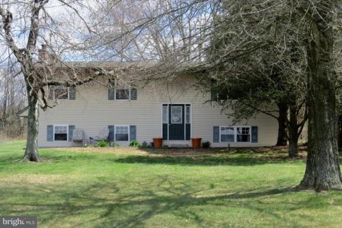 120 Bittle Rd, Littlestown, PA 17340-9503