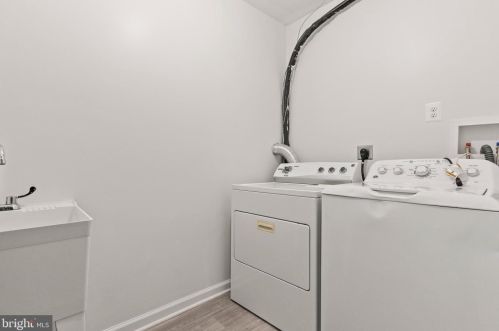 13828 Beacon Hollow Ln, Silver Spring MD 20906-3003 exterior