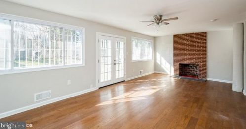 1211 46th St, Washington DC 20019-5722 exterior