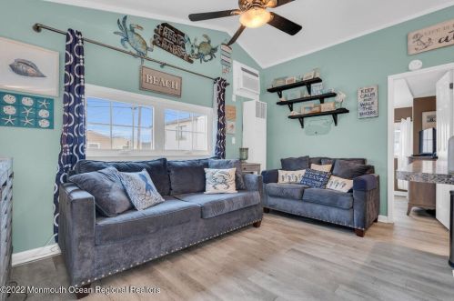 35 Plover Way, Lavallette NJ 08735-1518 exterior