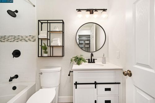 5143 Coral Ct, Concord CA 94521-2315 exterior