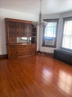 13323 Commercial Ave, Chicago IL 60617-3281 exterior